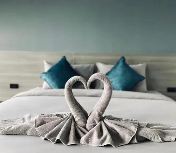 The At Hotel 4*